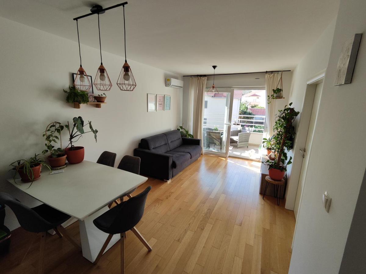 Lucy Apartment سبليت المظهر الخارجي الصورة