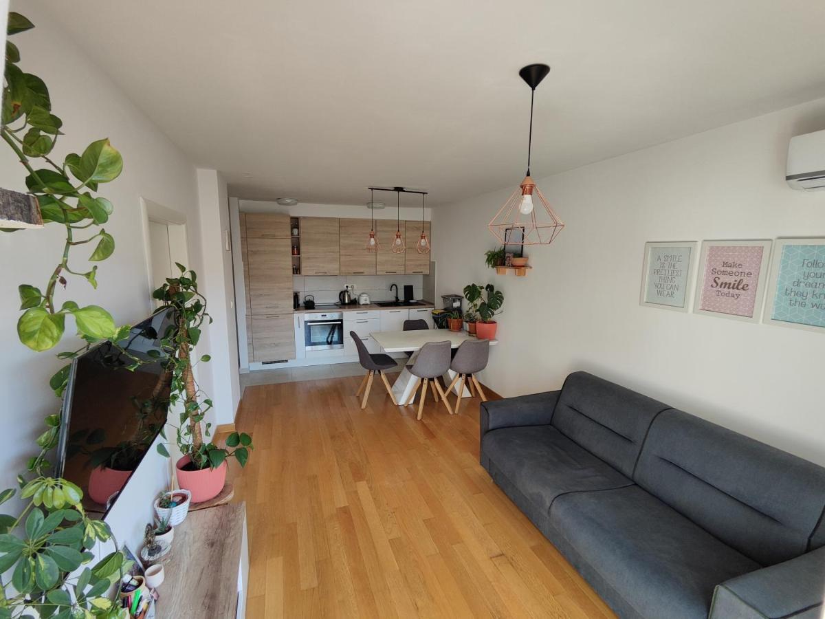 Lucy Apartment سبليت المظهر الخارجي الصورة
